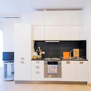 113 - Casa Le Terrazze In Centro 100 Metri Mare Spiaggia, Box Auto Gratis Appartamento